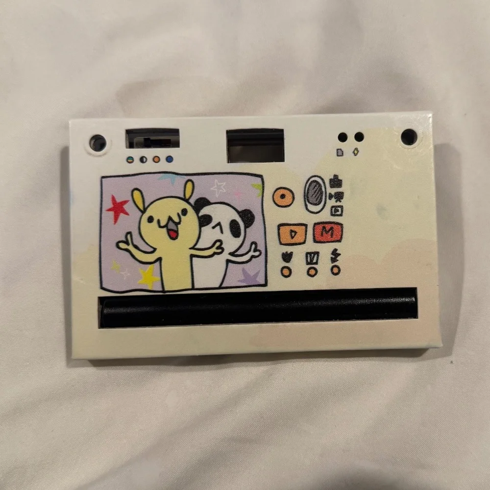 Paper Shoot Red Hand Drawn Camera - Picture 3 of 3